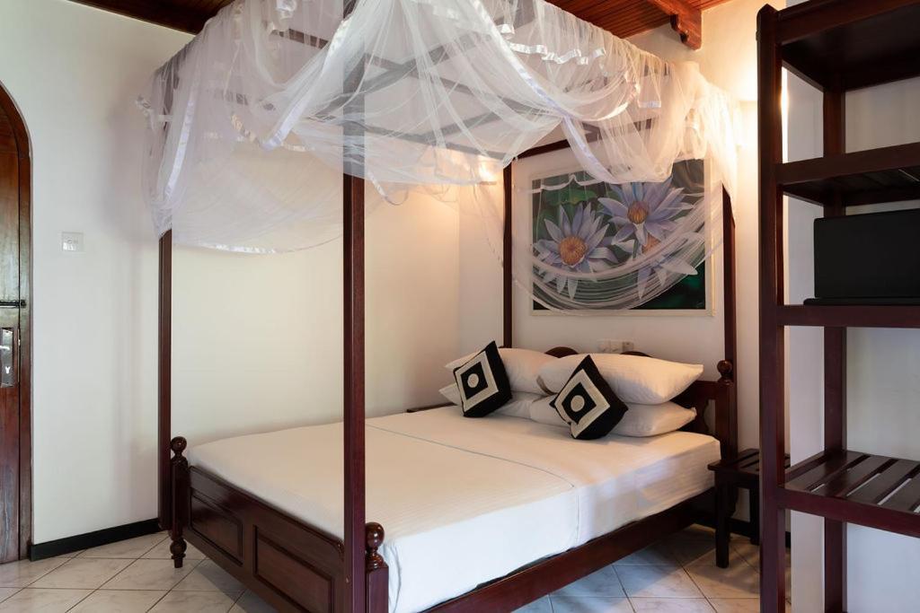 Amal Villa Bentota Exterior photo